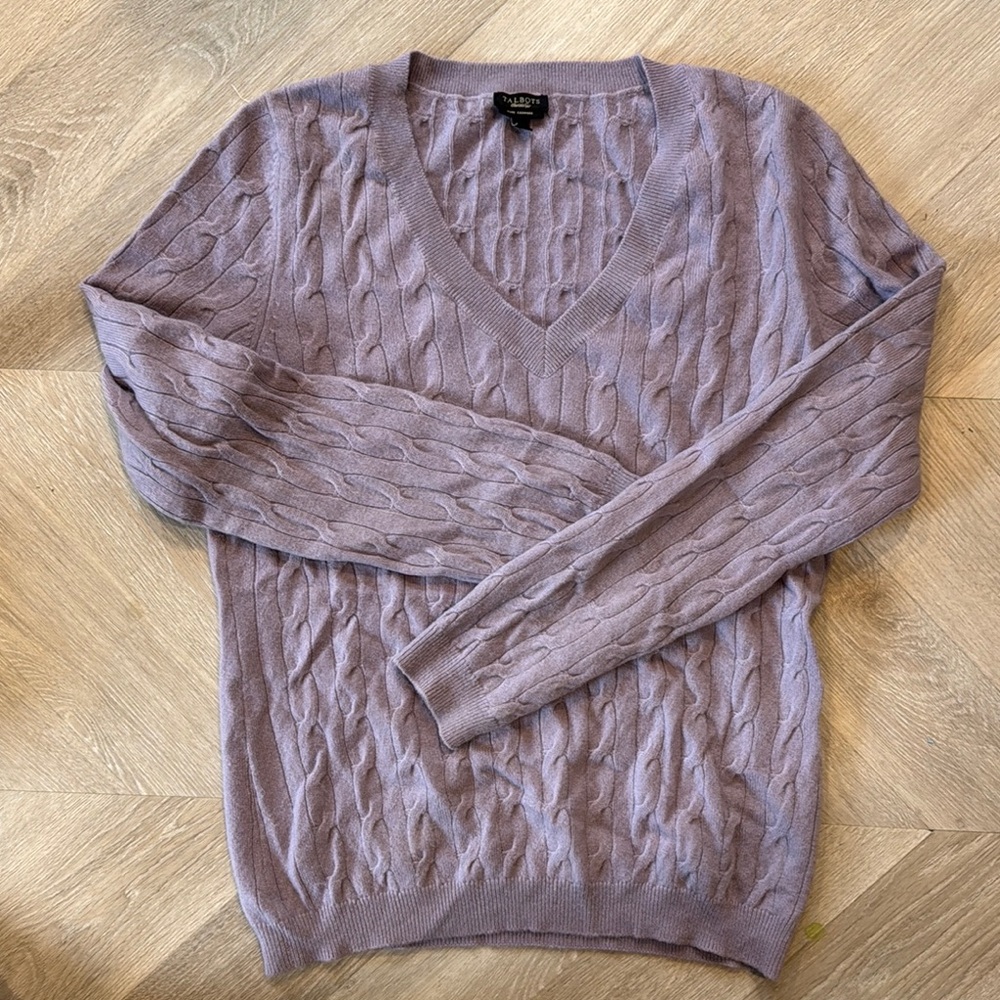 Cable Knit V-Neck Sweater - Lavender